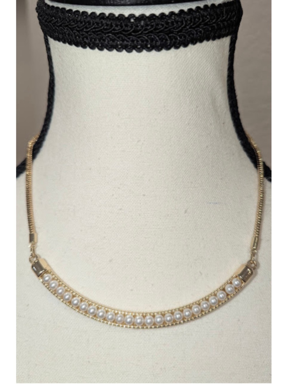 White House Black Market Reversible Gold Bar Faux Pearl Necklace Minimalist